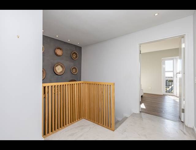 3 BEDROOM APARTMENT TO LET IN DE WATERKANT